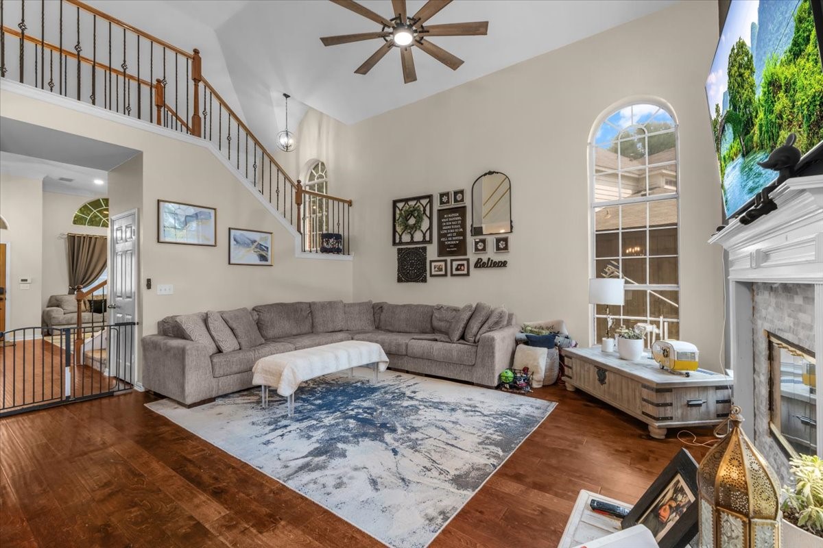 1910 Paloma Way Arlington TX 76006