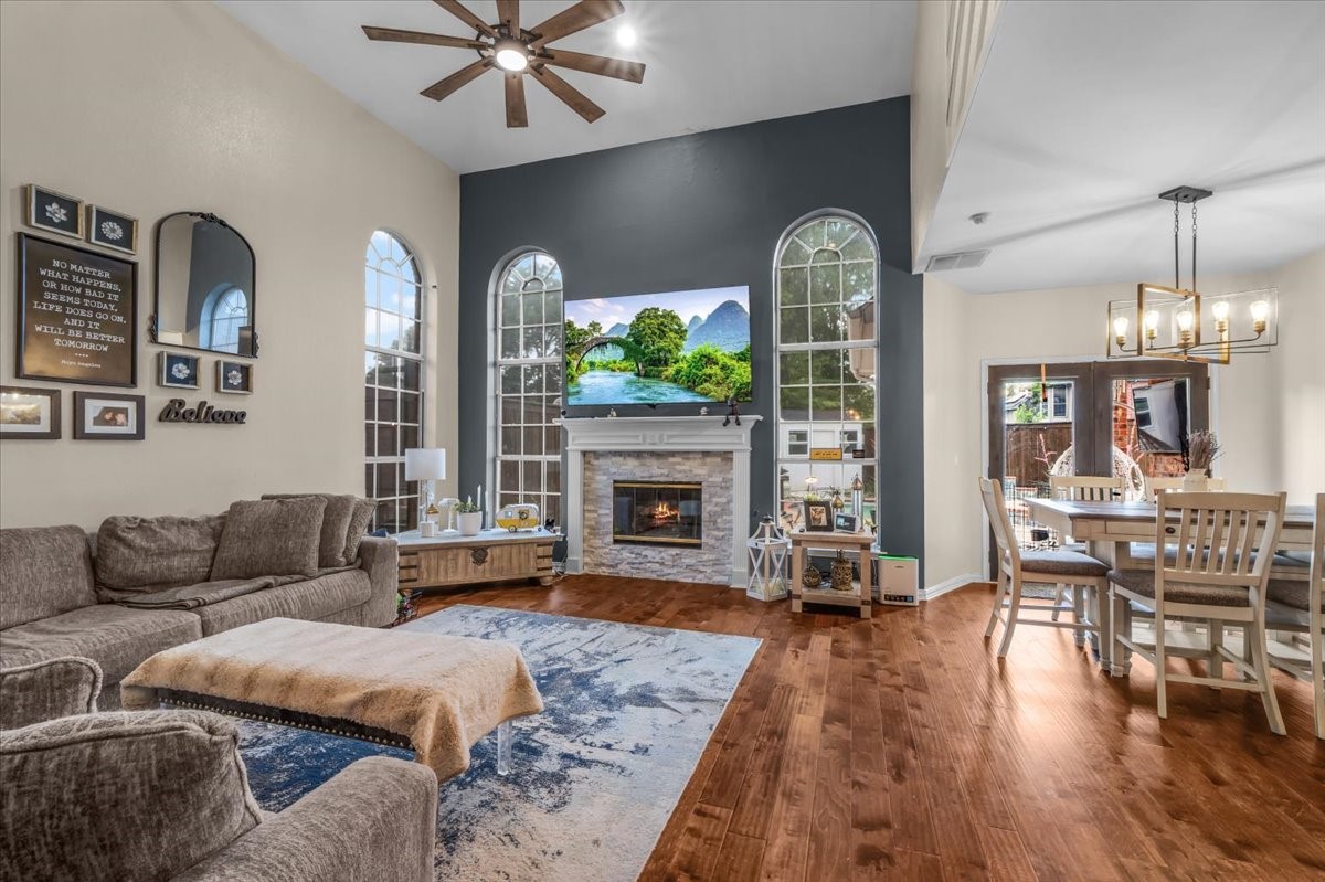 1910 Paloma Way Arlington TX 76006