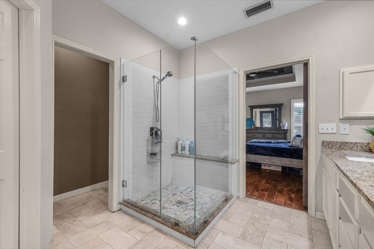 1910 Paloma Way Arlington TX 76006