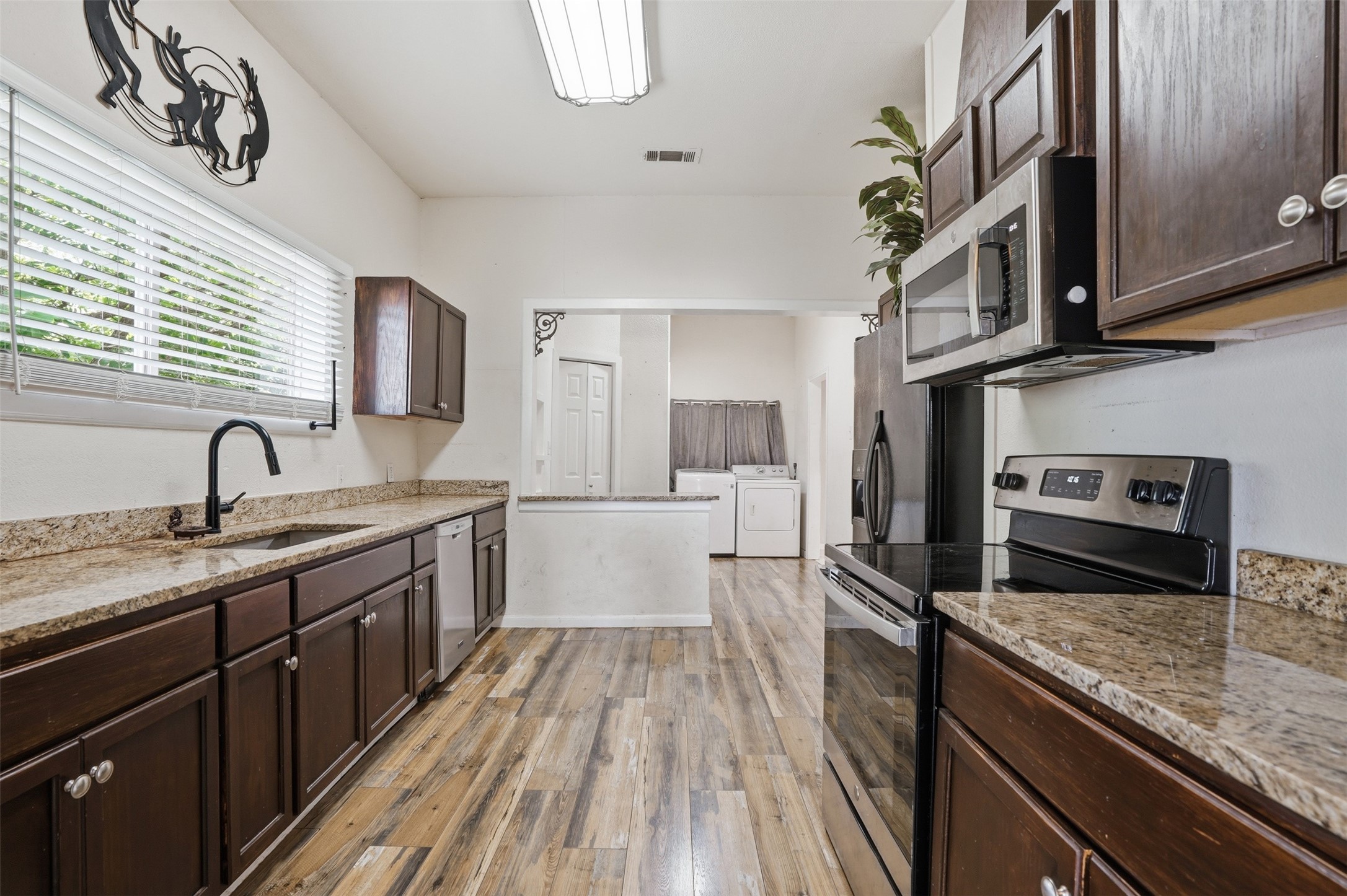 1329 New York Avenue Fort Worth TX 76104
