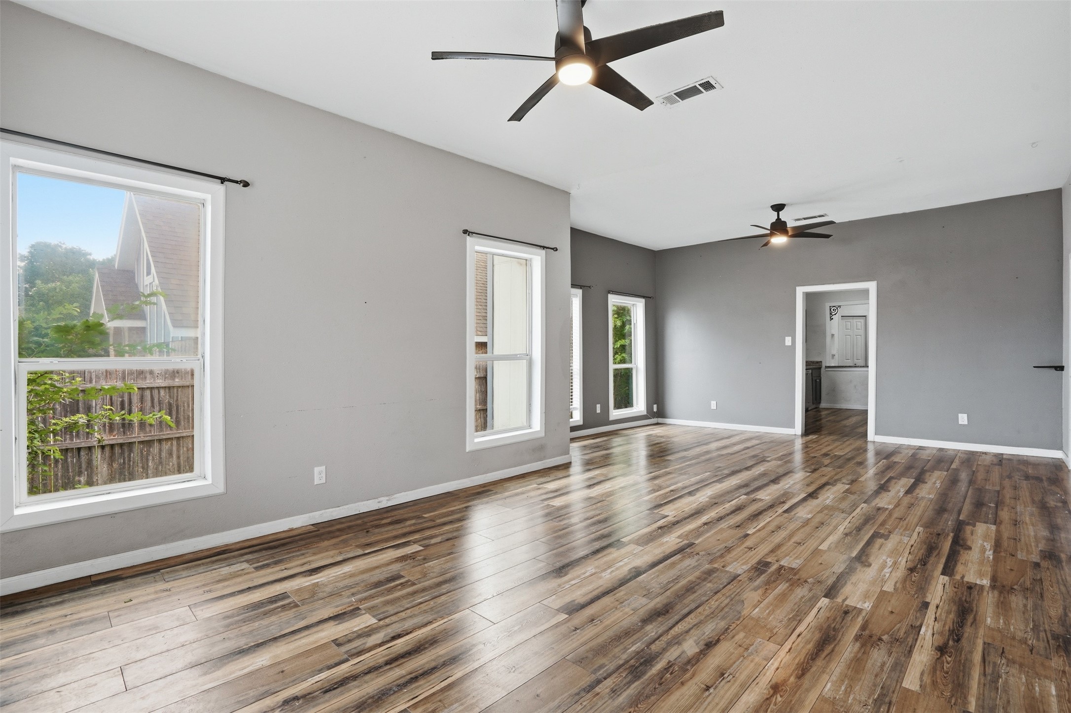 1329 New York Avenue Fort Worth TX 76104