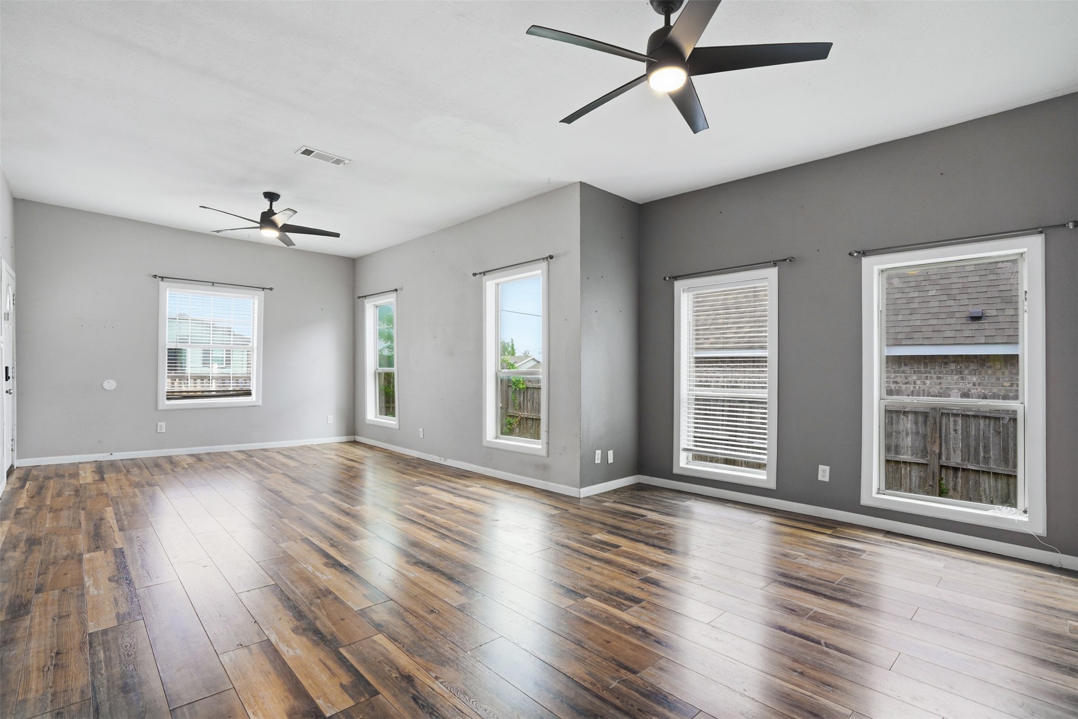 1329 New York Avenue Fort Worth TX 76104