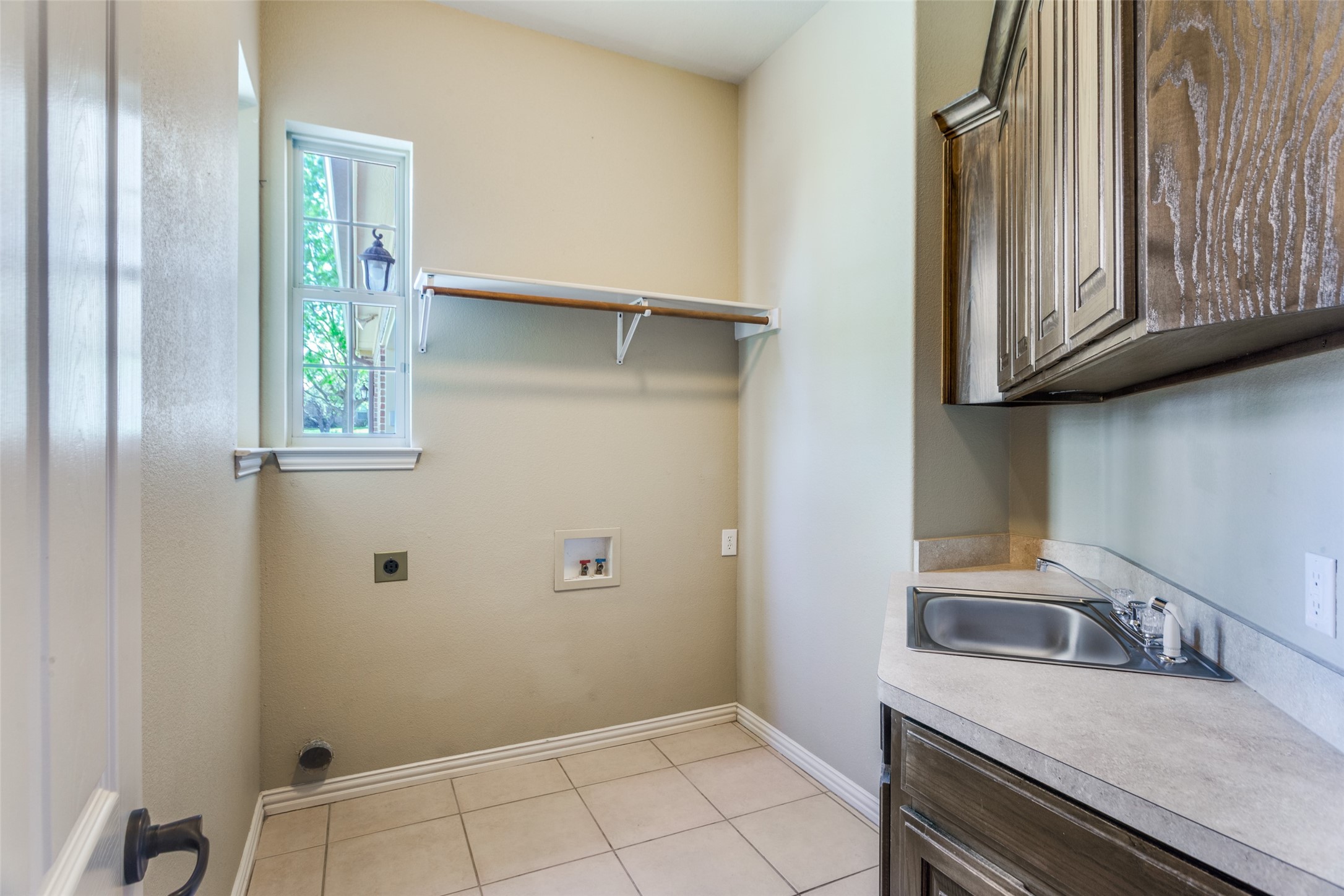 2113 Woodland Hills Lane Weatherford TX 76087