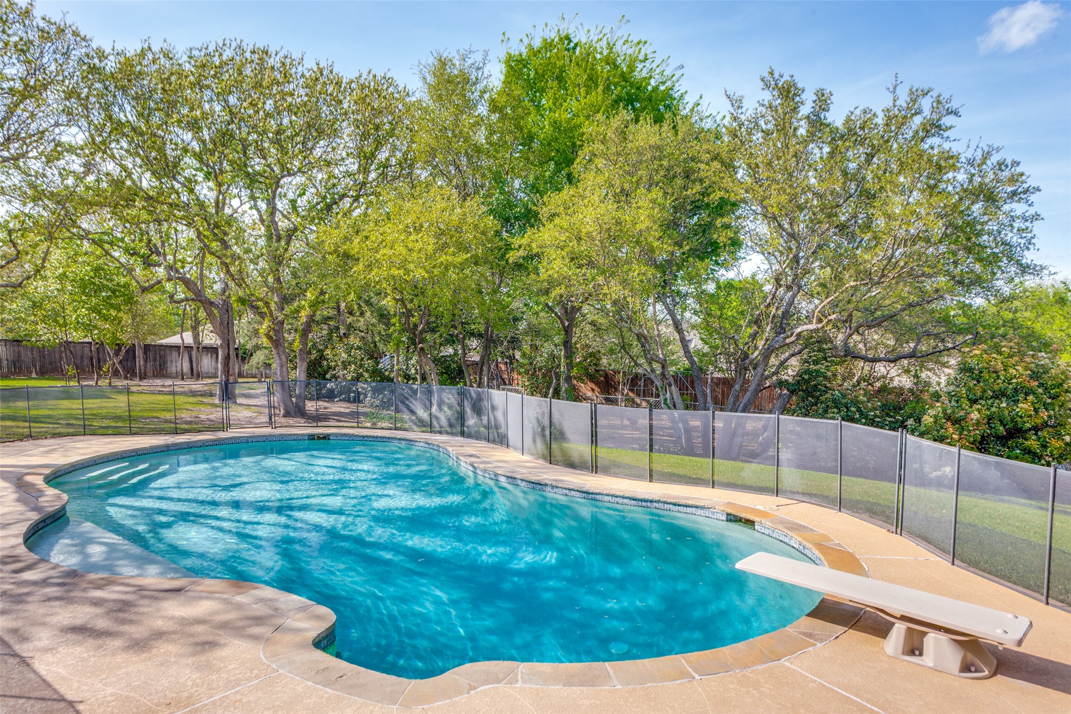 2113 Woodland Hills Lane Weatherford TX 76087