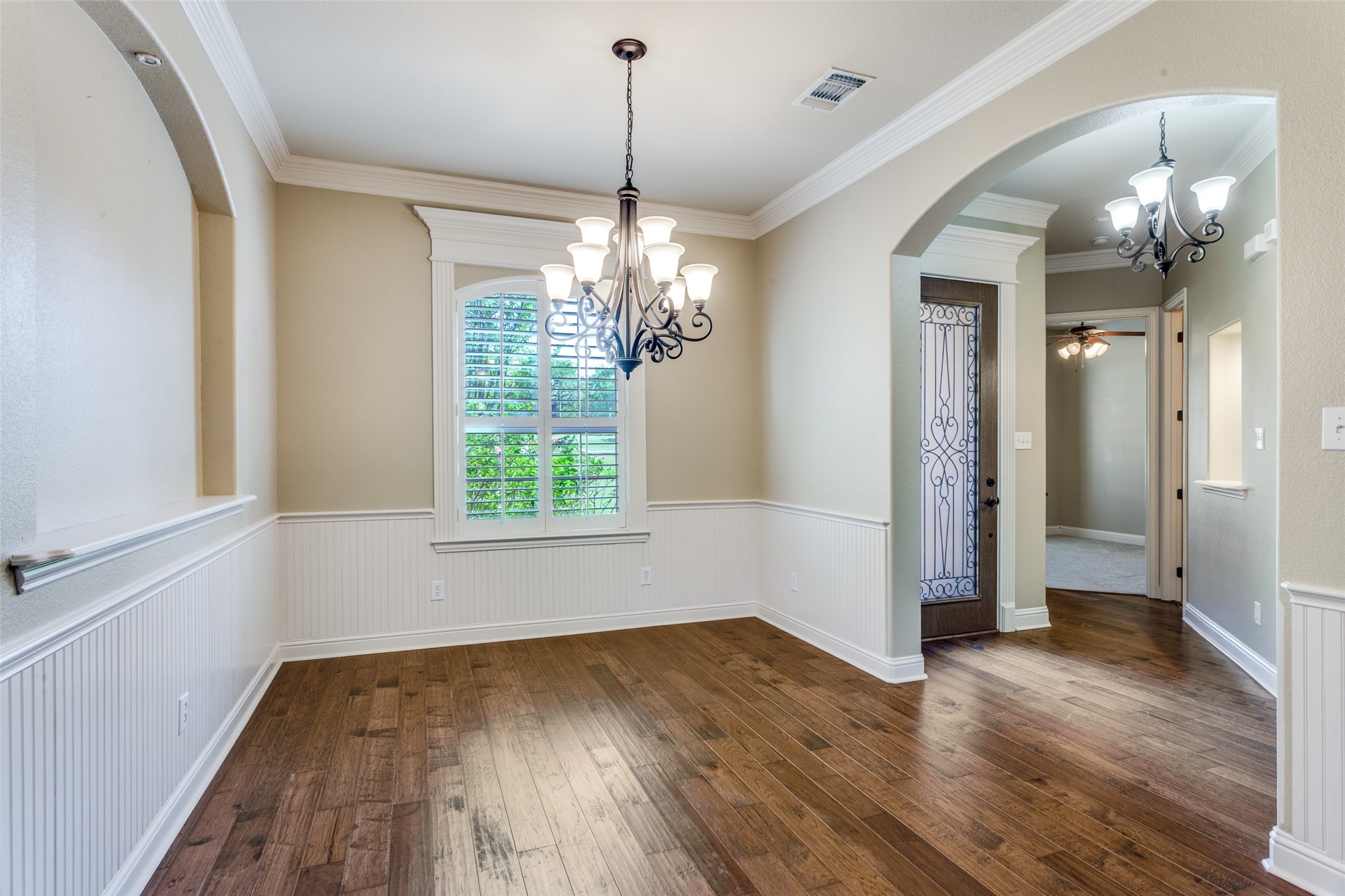 2113 Woodland Hills Lane Weatherford TX 76087