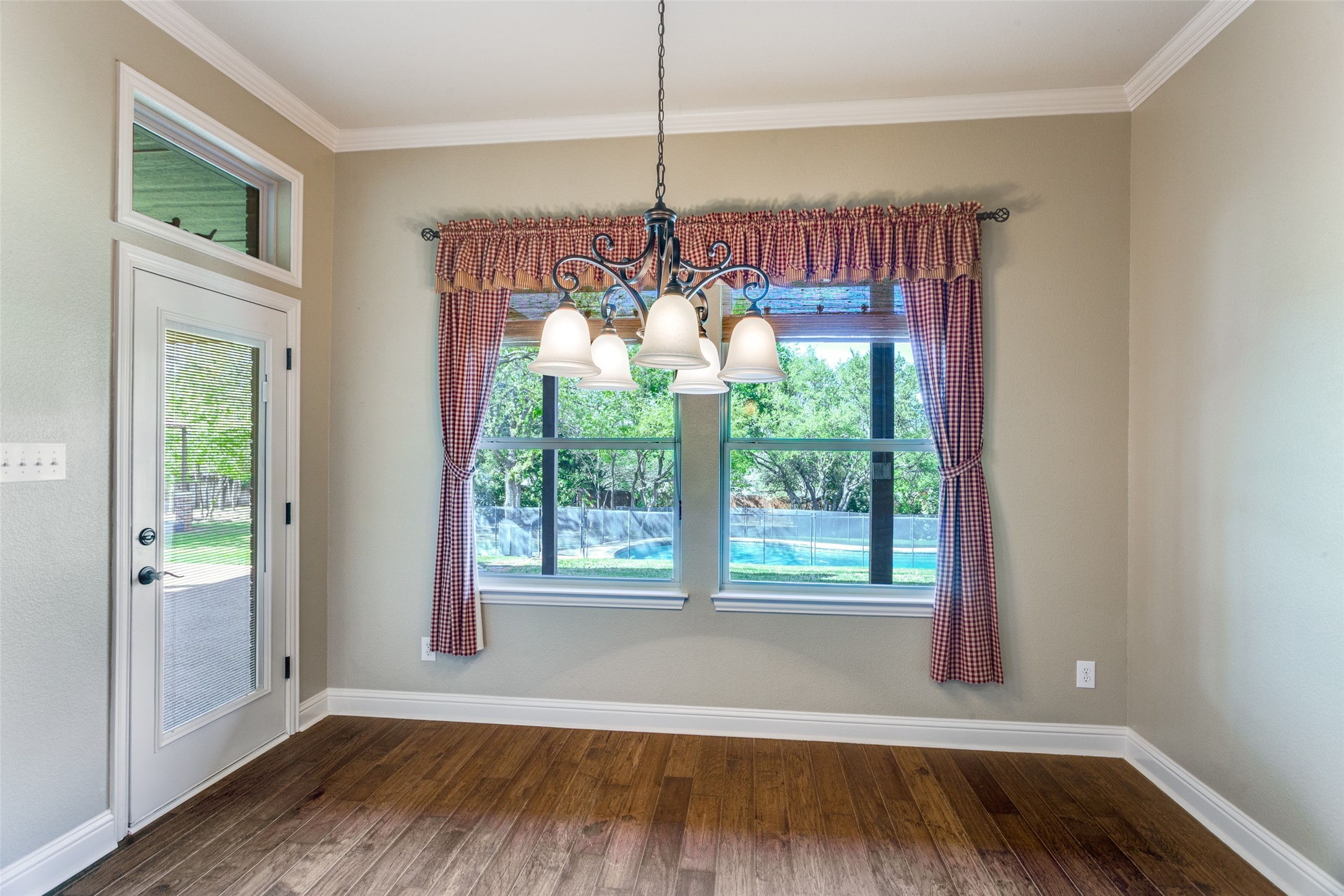 2113 Woodland Hills Lane Weatherford TX 76087
