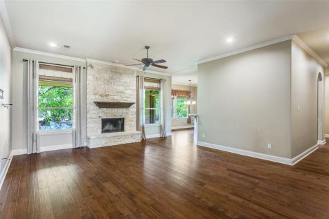 2113 Woodland Hills Lane Weatherford TX 76087