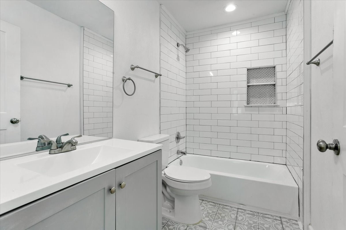 408 N Gowdy Street Whitewright TX 75491