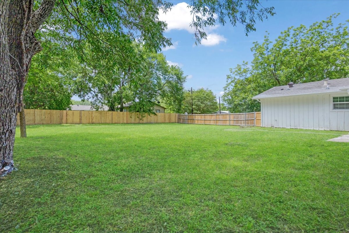 408 N Gowdy Street Whitewright TX 75491