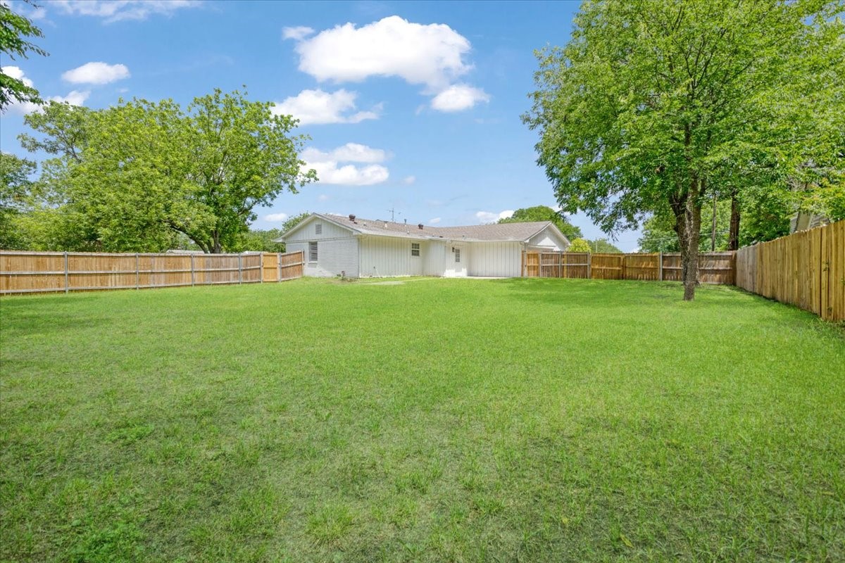 408 N Gowdy Street Whitewright TX 75491