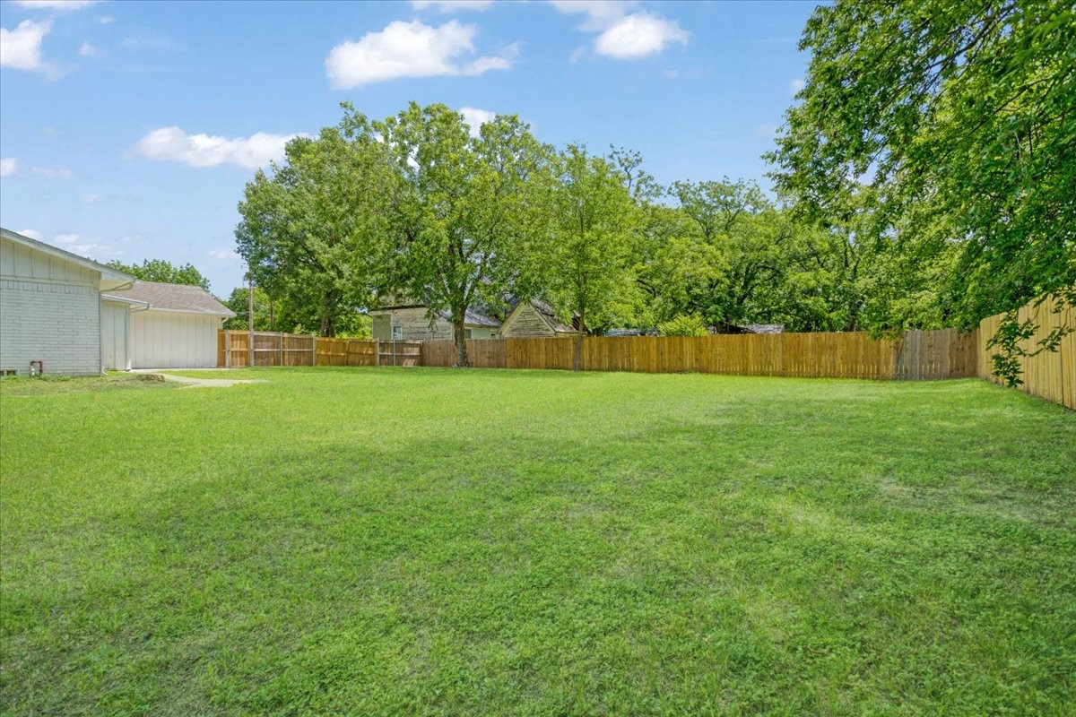 408 N Gowdy Street Whitewright TX 75491