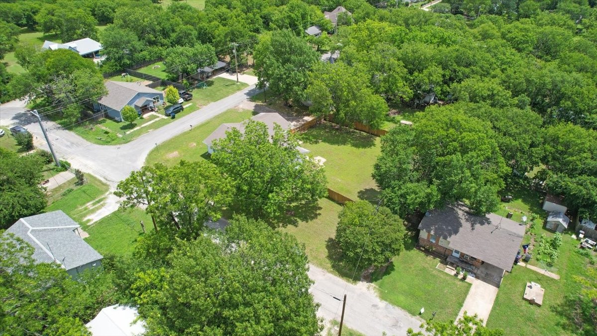408 N Gowdy Street Whitewright TX 75491