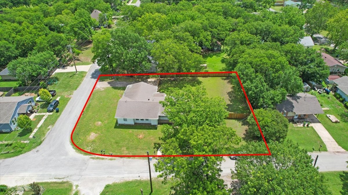 408 N Gowdy Street Whitewright TX 75491