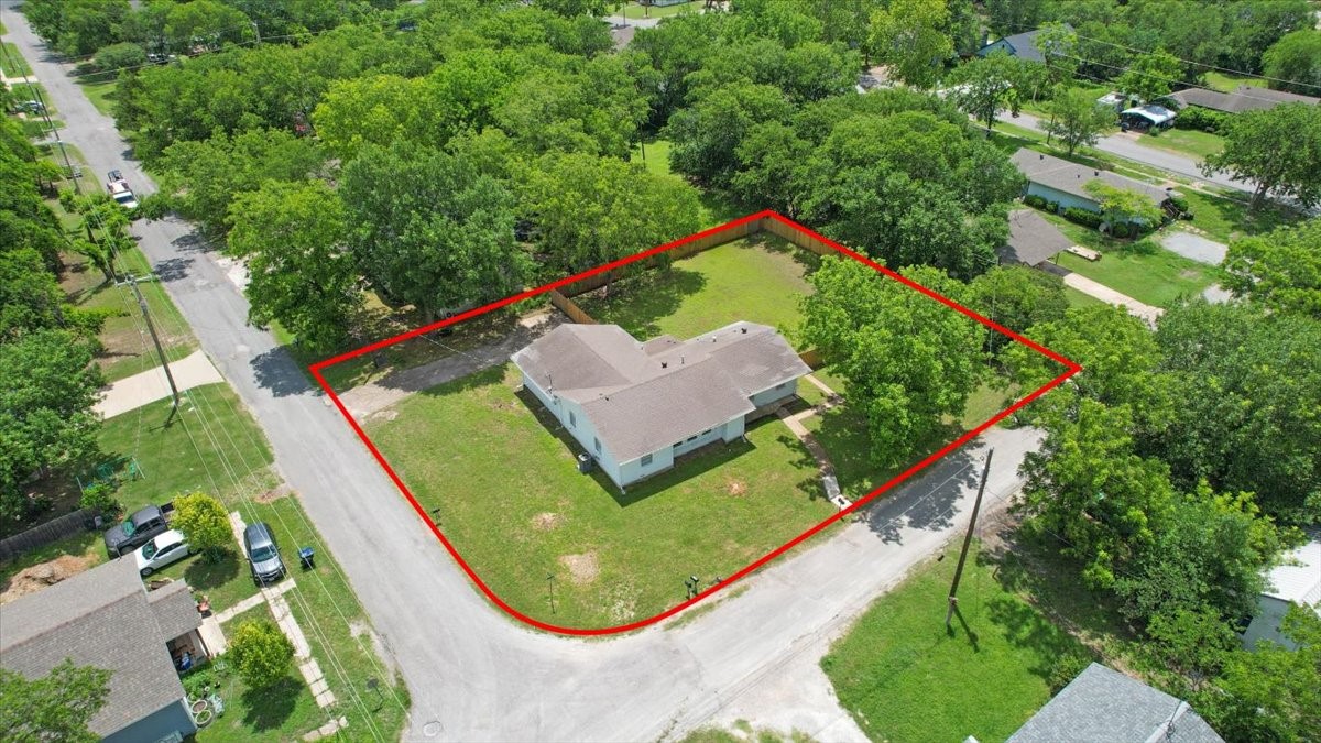 408 N Gowdy Street Whitewright TX 75491