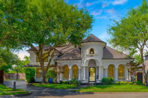 4001 Memorial Court Carrollton TX 75010
