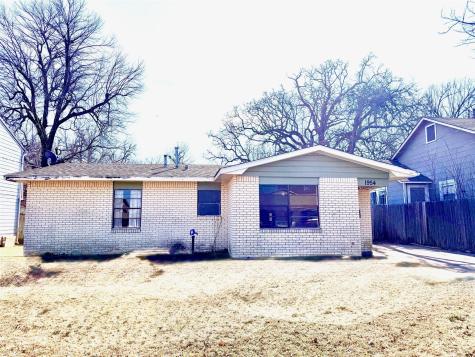 1954 E Booth Street Paris TX 75460
