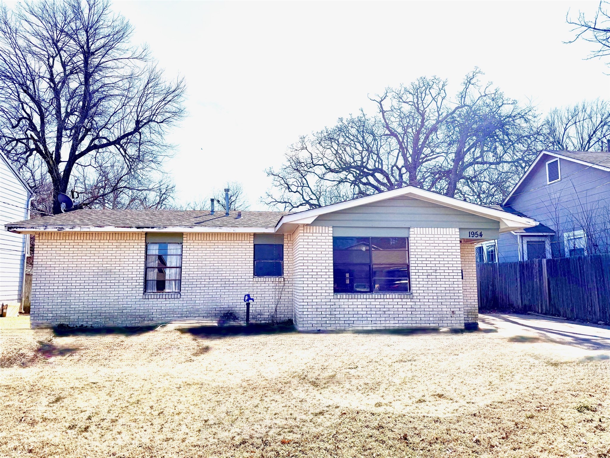 1954 E Booth Street Paris TX 75460