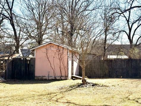 1954 E Booth Street Paris TX 75460