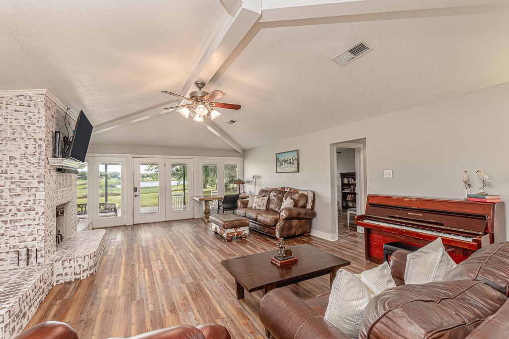 5563 Shady Lane Scurry TX 75158