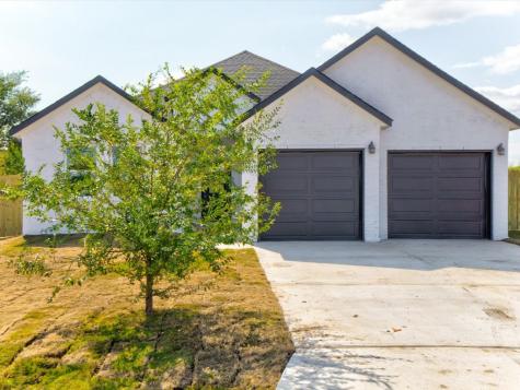2403 Mercedes Street Granbury TX 76048