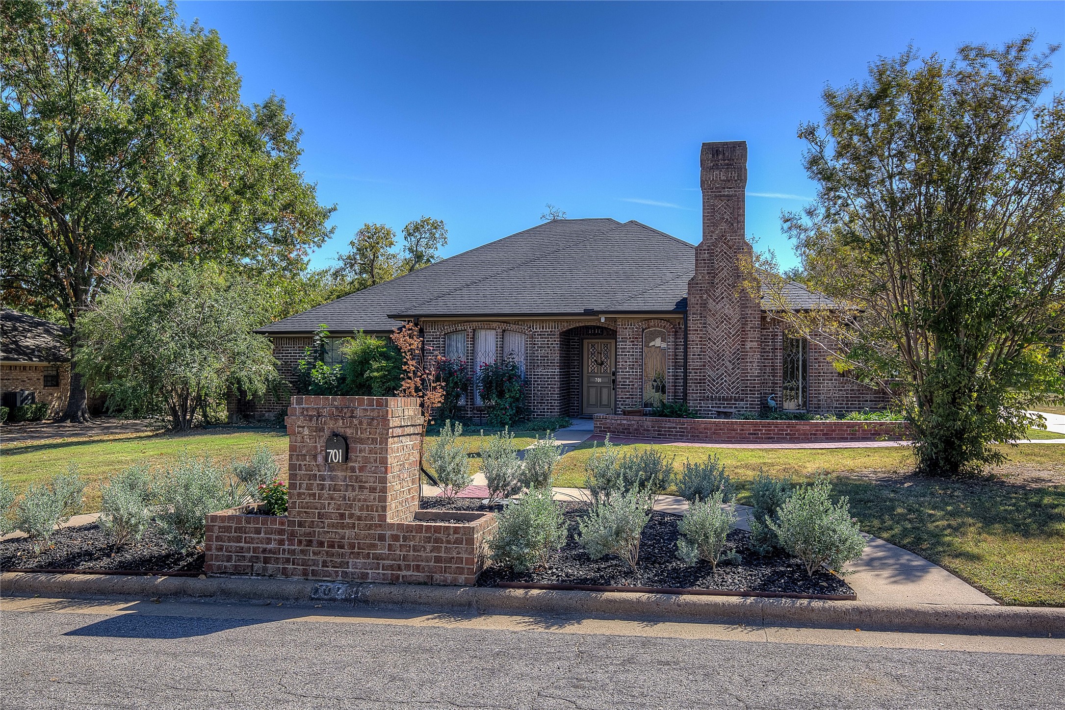 701 River Oaks Drive Greenville TX 75402