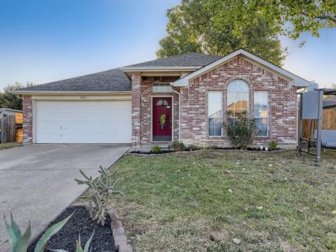 1406 Indian Wells Trail Midlothian TX 76065
