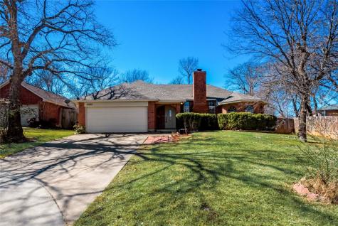 4402 Oak Brook Court Arlington TX 76016