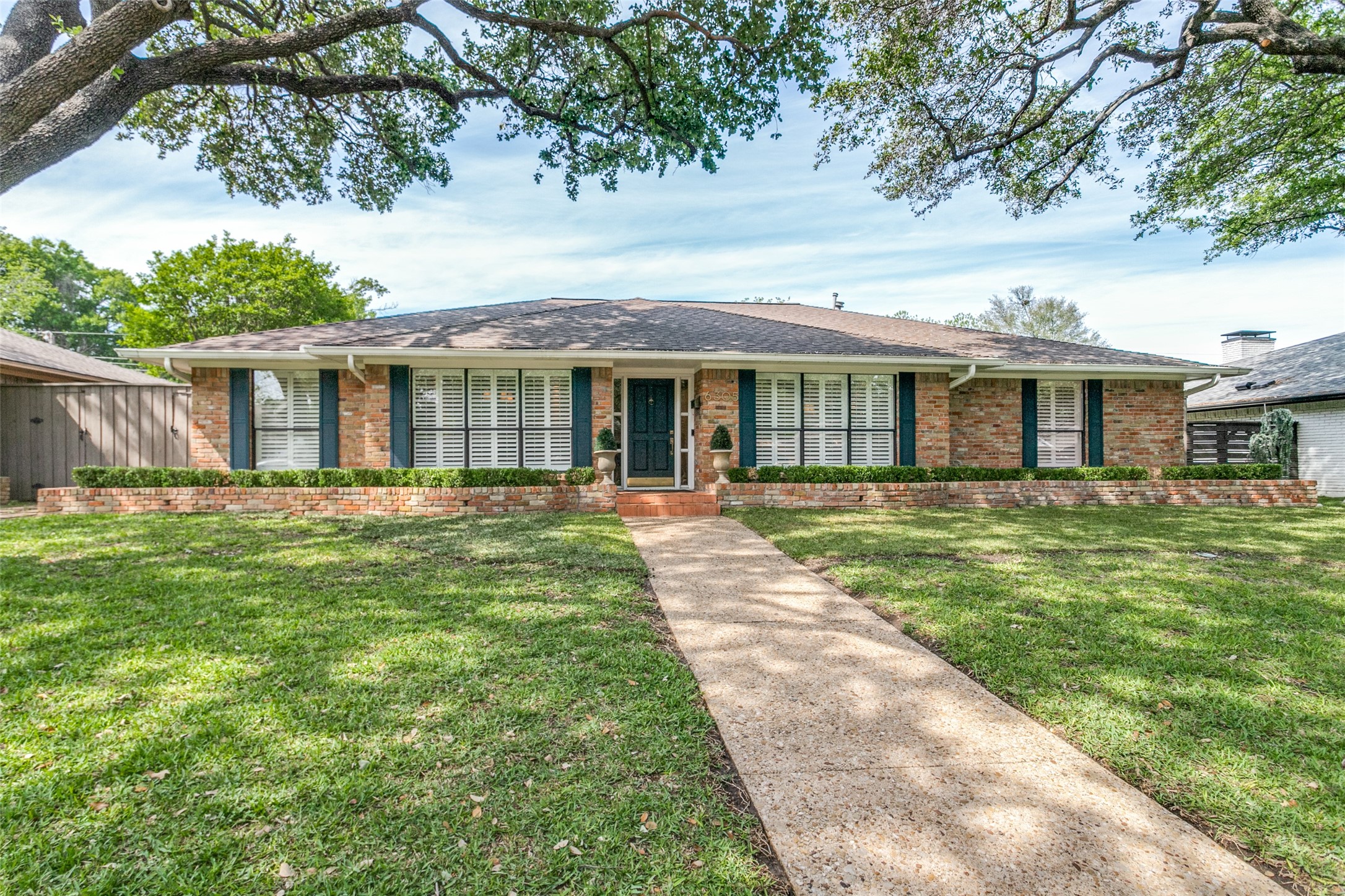 6305 Glennox Lane Dallas TX 75214