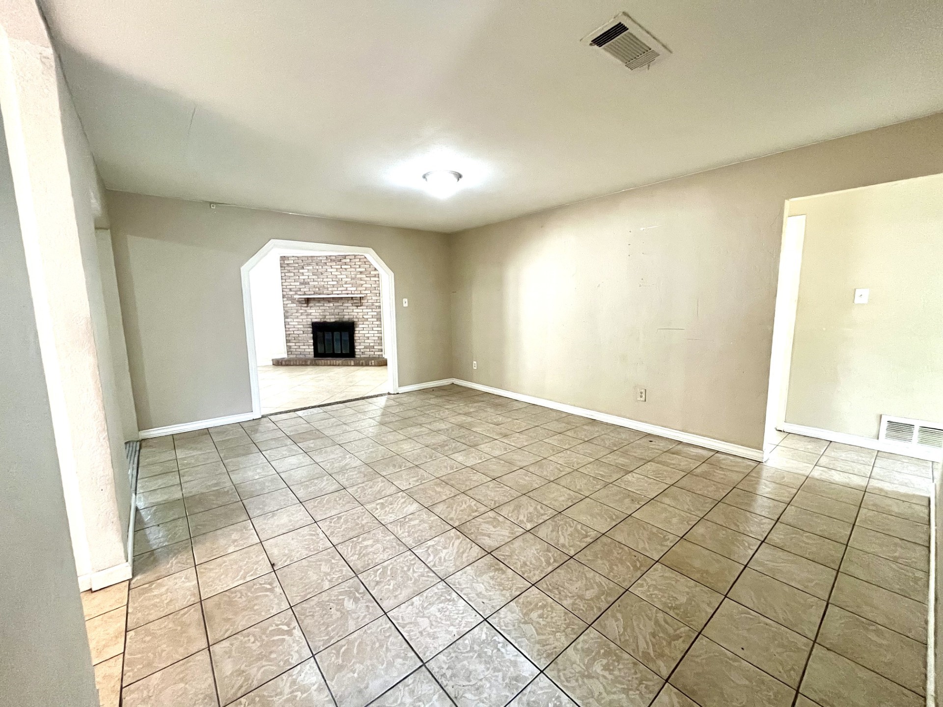 1900 Robinson Street Irving TX 75060