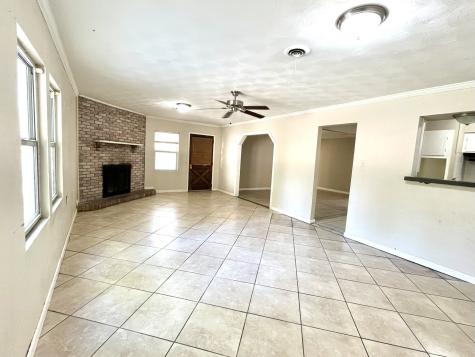 1900 Robinson Street Irving TX 75060