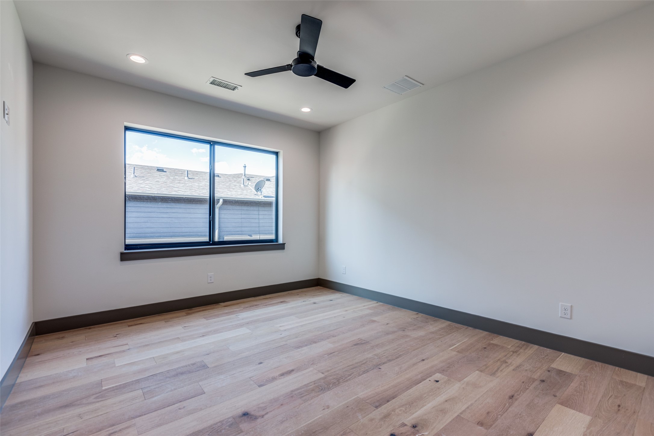 3716 W Beverly Drive Dallas TX 75209