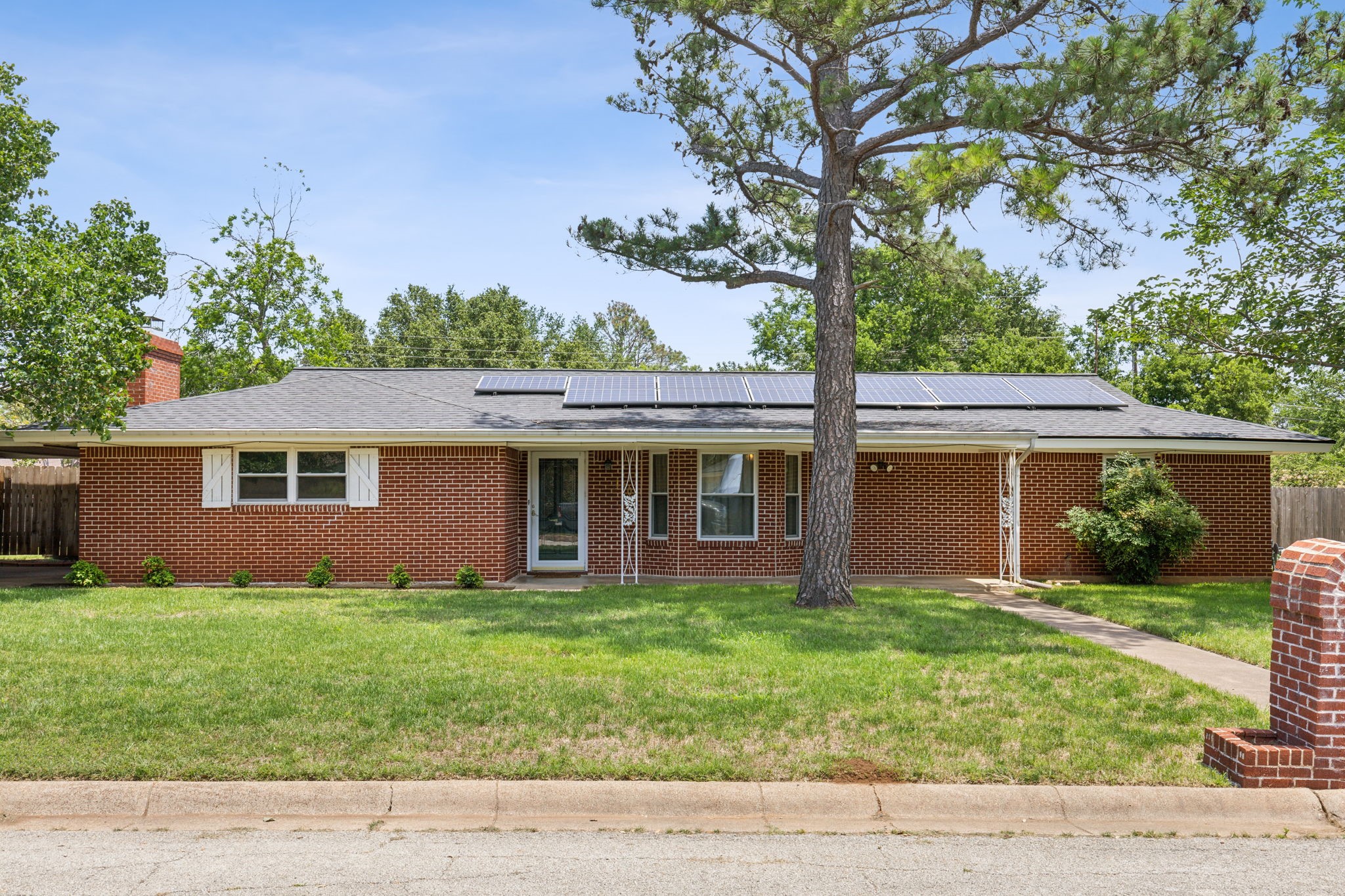 1301 John Reagan Street Benbrook TX 76126