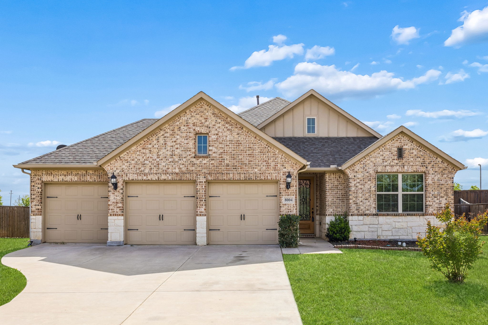 8004 Larch Lane Fort Worth TX 76131