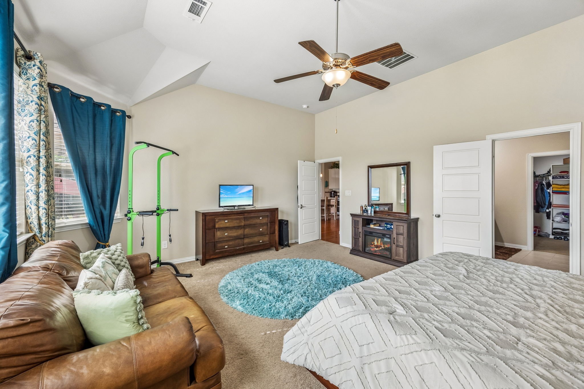 8004 Larch Lane Fort Worth TX 76131