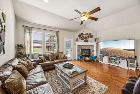 8004 Larch Lane Fort Worth TX 76131