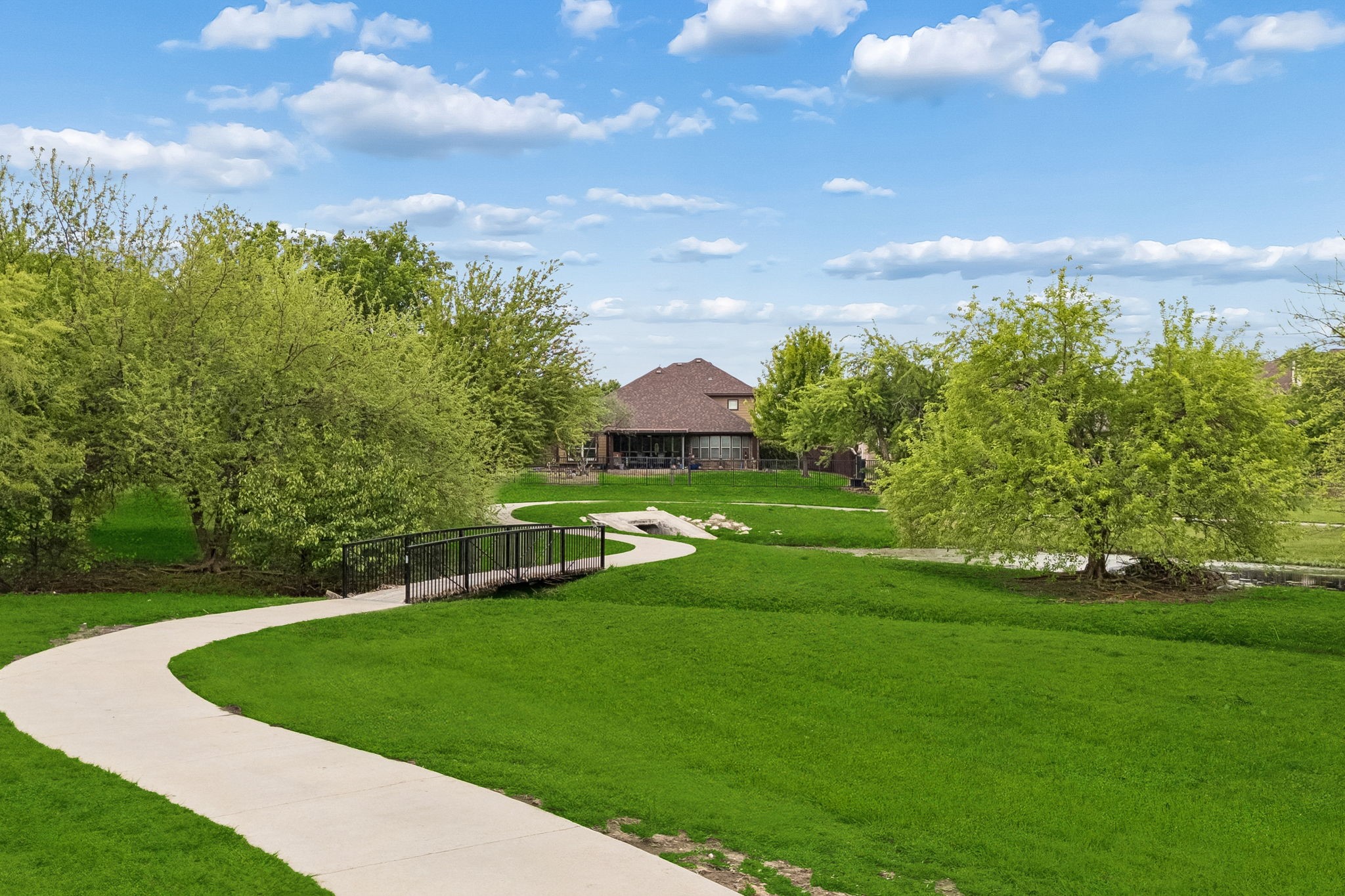 8004 Larch Lane Fort Worth TX 76131