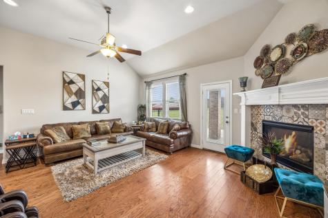 8004 Larch Lane Fort Worth TX 76131