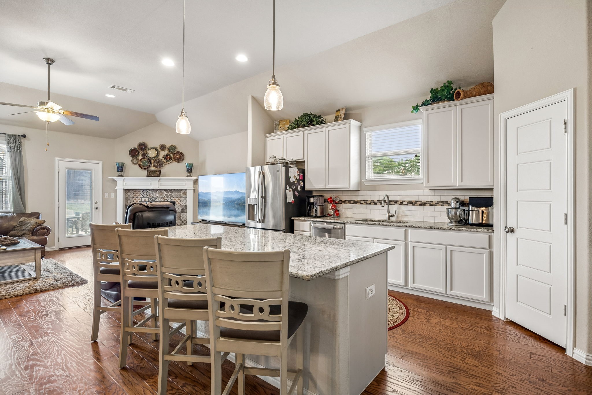 8004 Larch Lane Fort Worth TX 76131