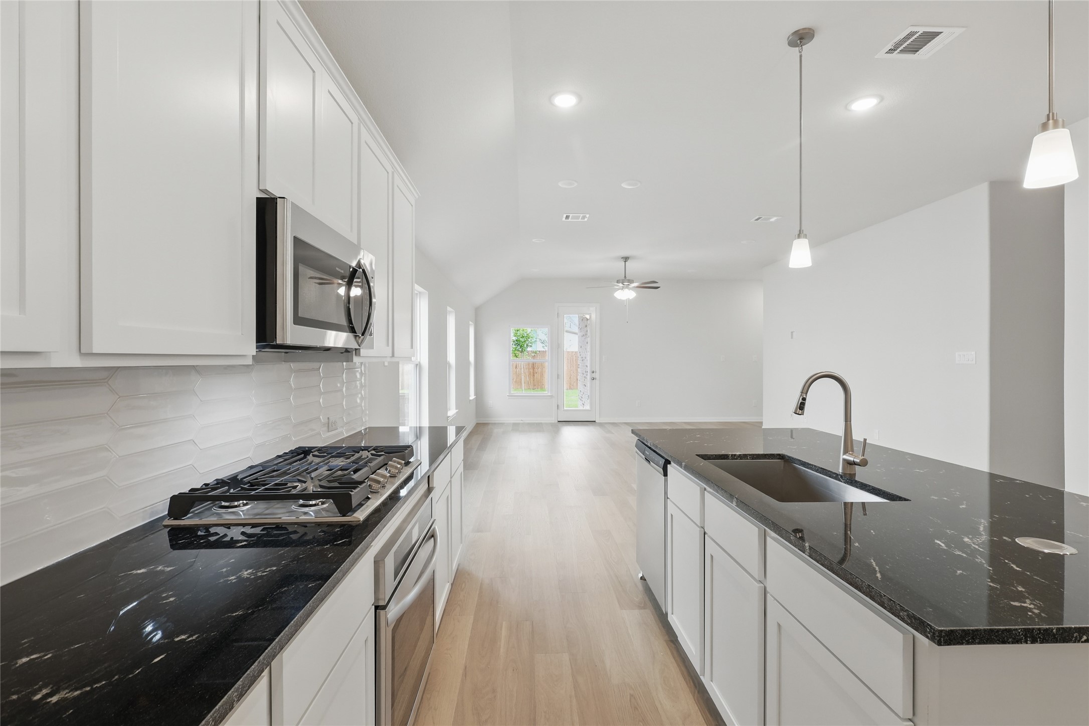 4352 Biddle Street Midlothian TX 76065