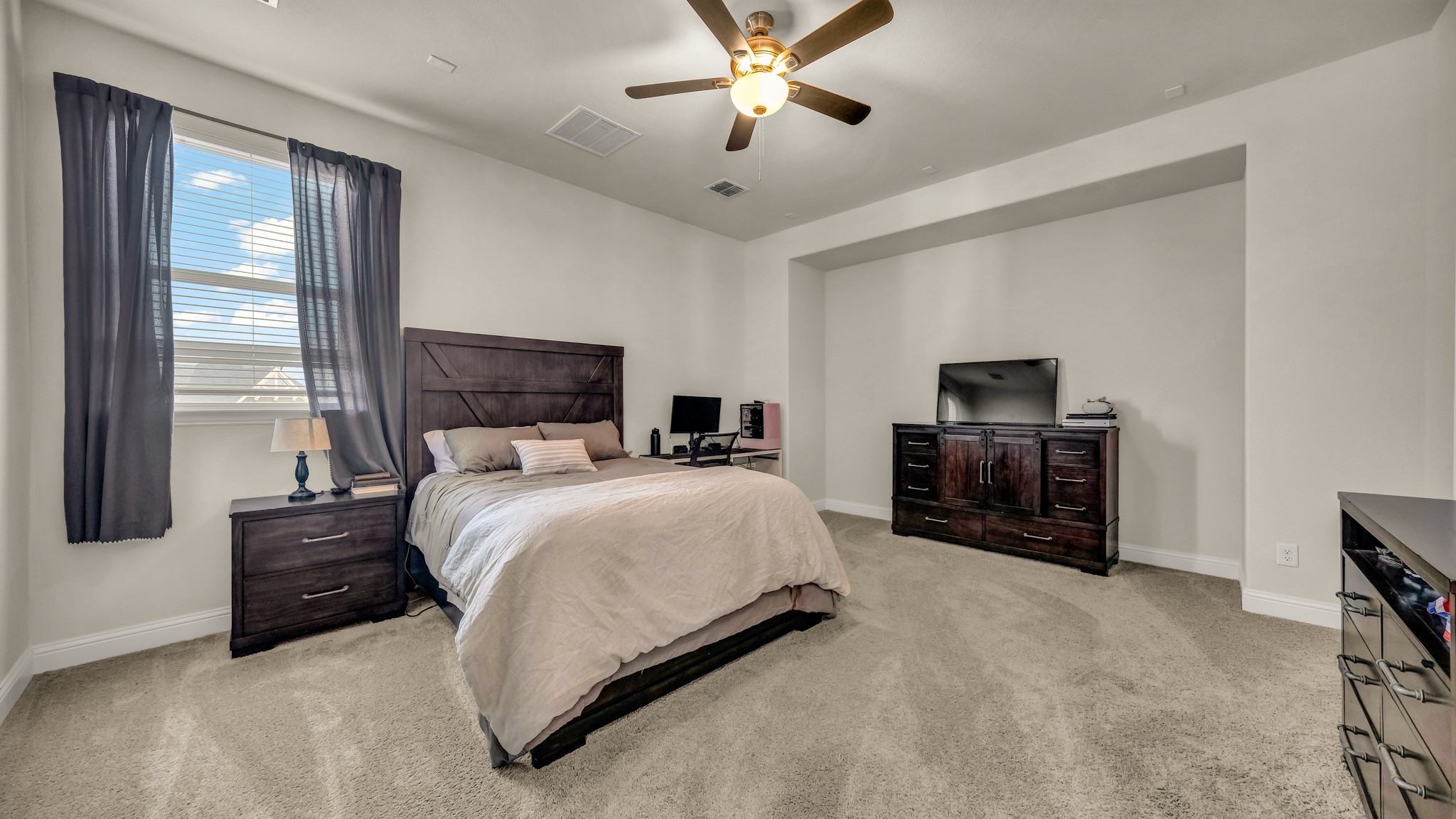 2001 Prairie Holly Lane Fort Worth TX 76008