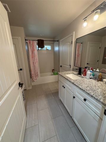 1610 Ridgeview Trail Granbury TX 76048