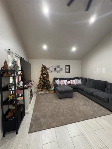 1610 Ridgeview Trail Granbury TX 76048