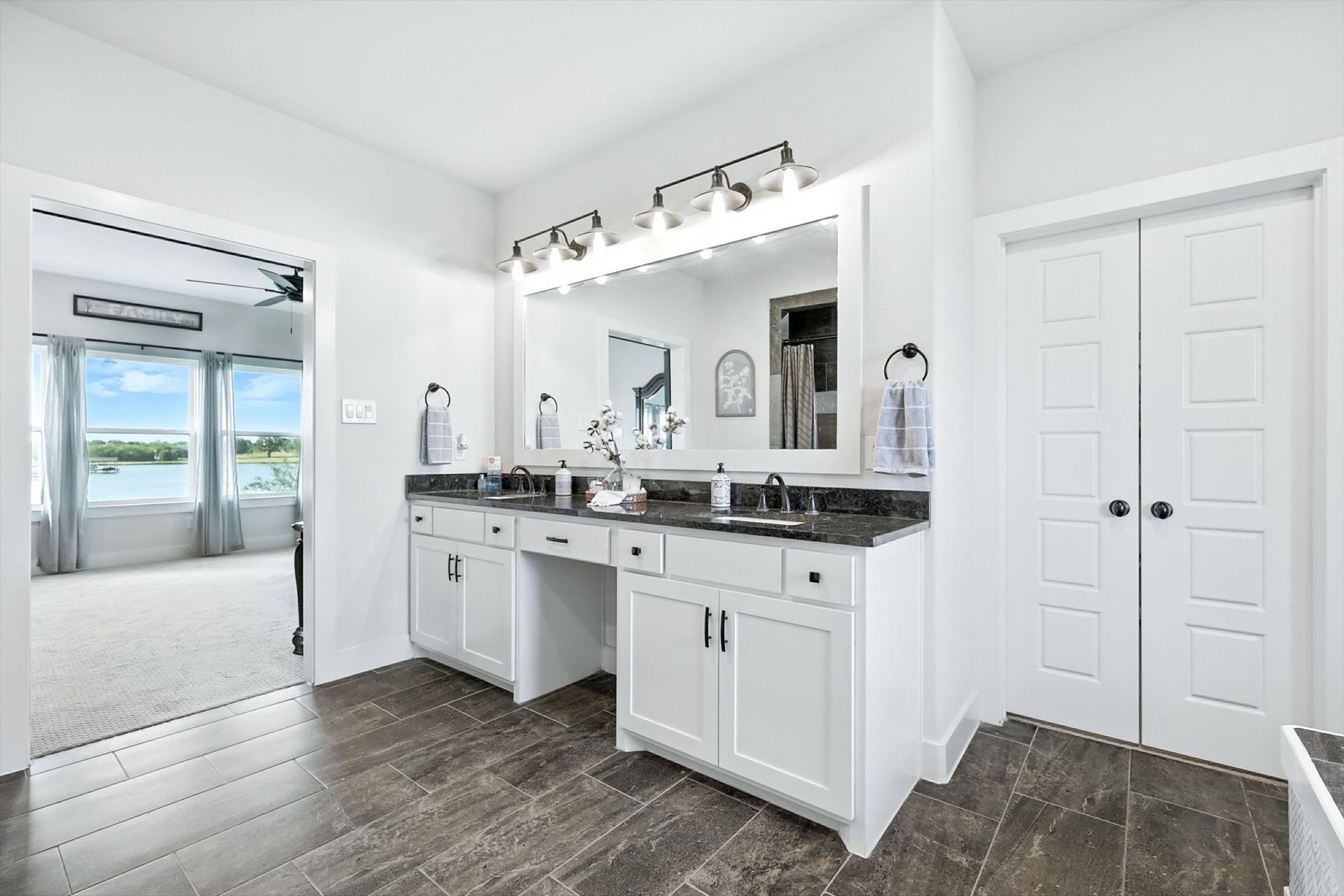 7025 Lake Vista Drive Streetman TX 75859