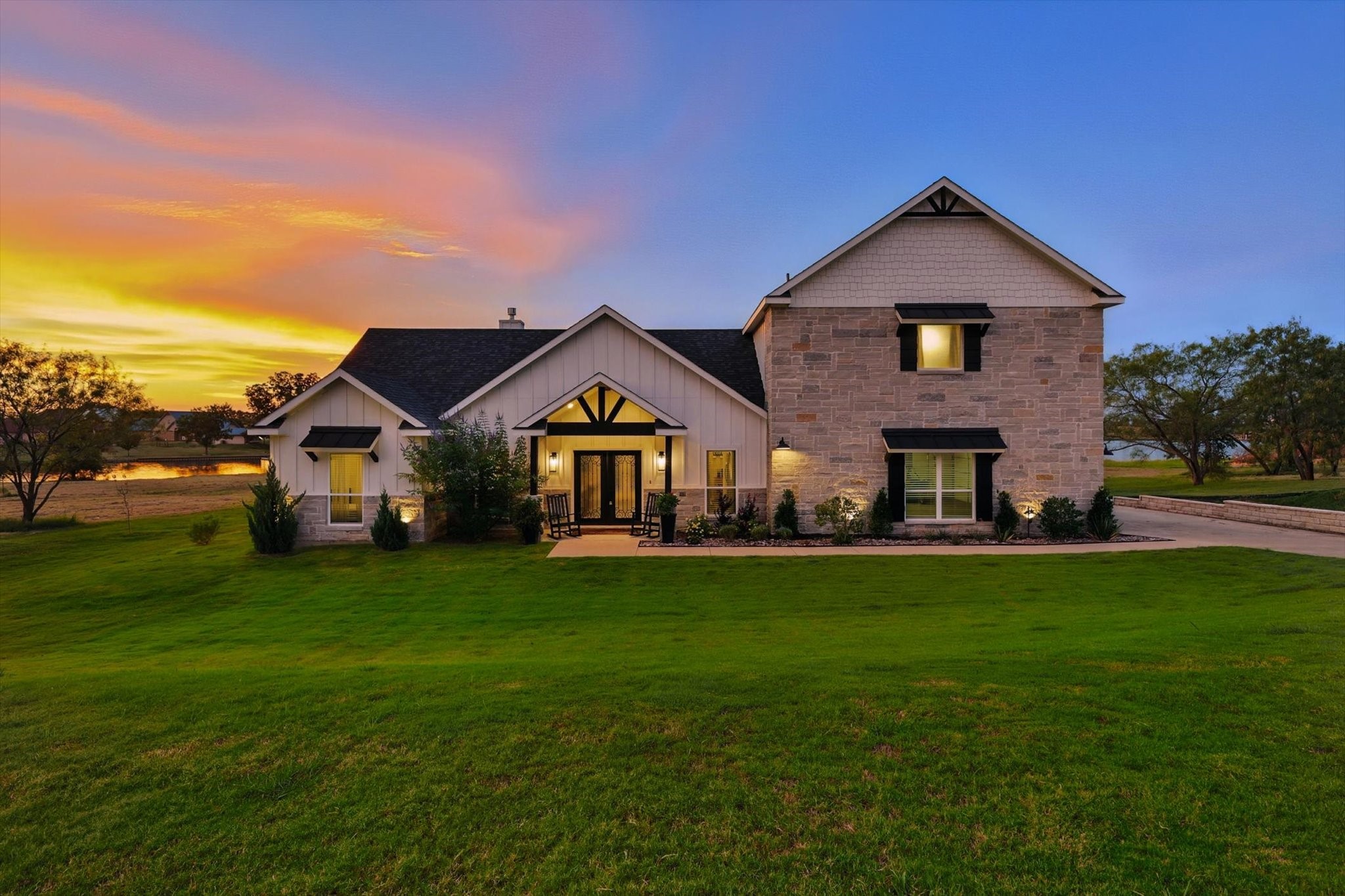 7025 Lake Vista Drive Streetman TX 75859