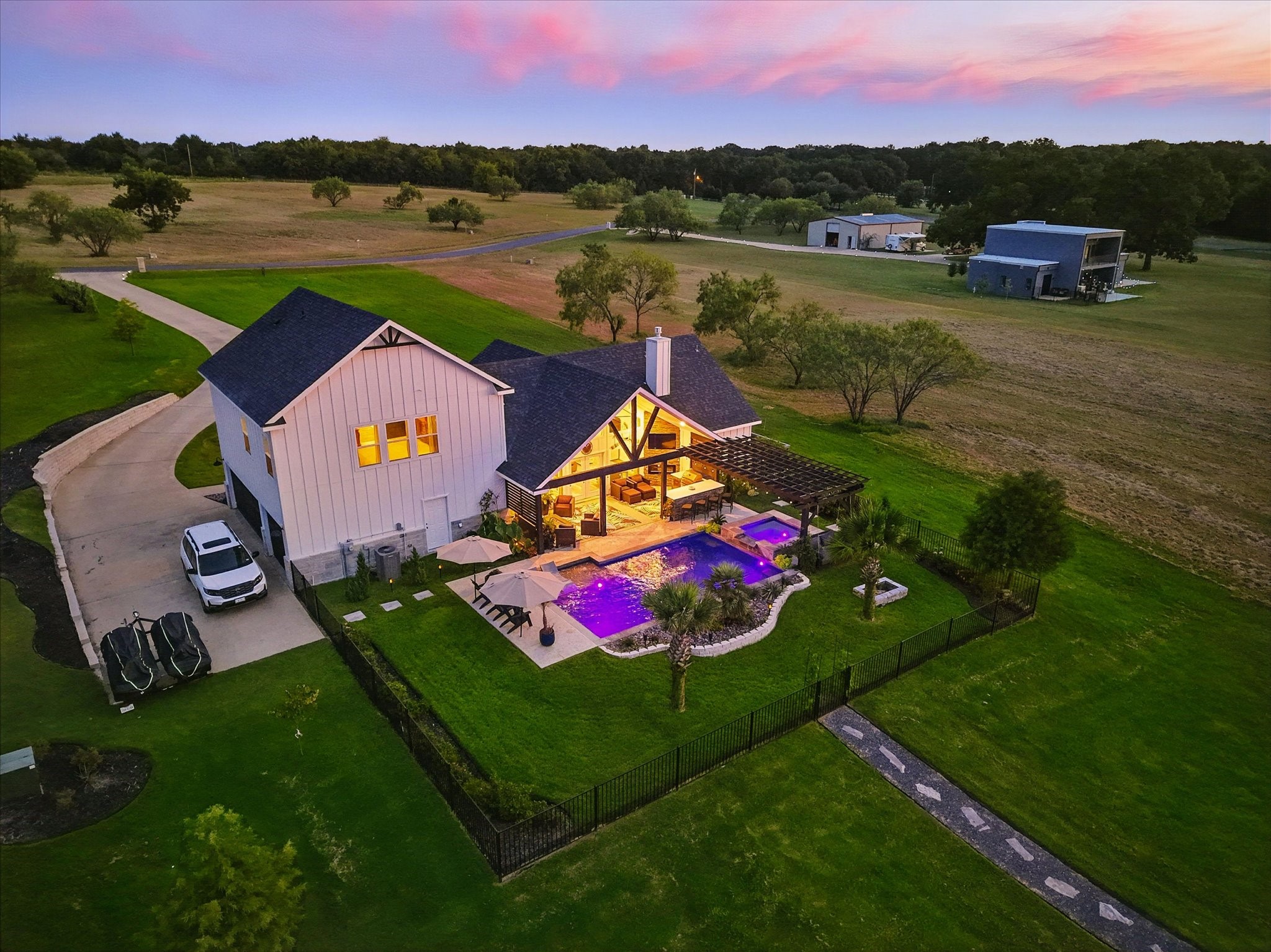 7025 Lake Vista Drive Streetman TX 75859