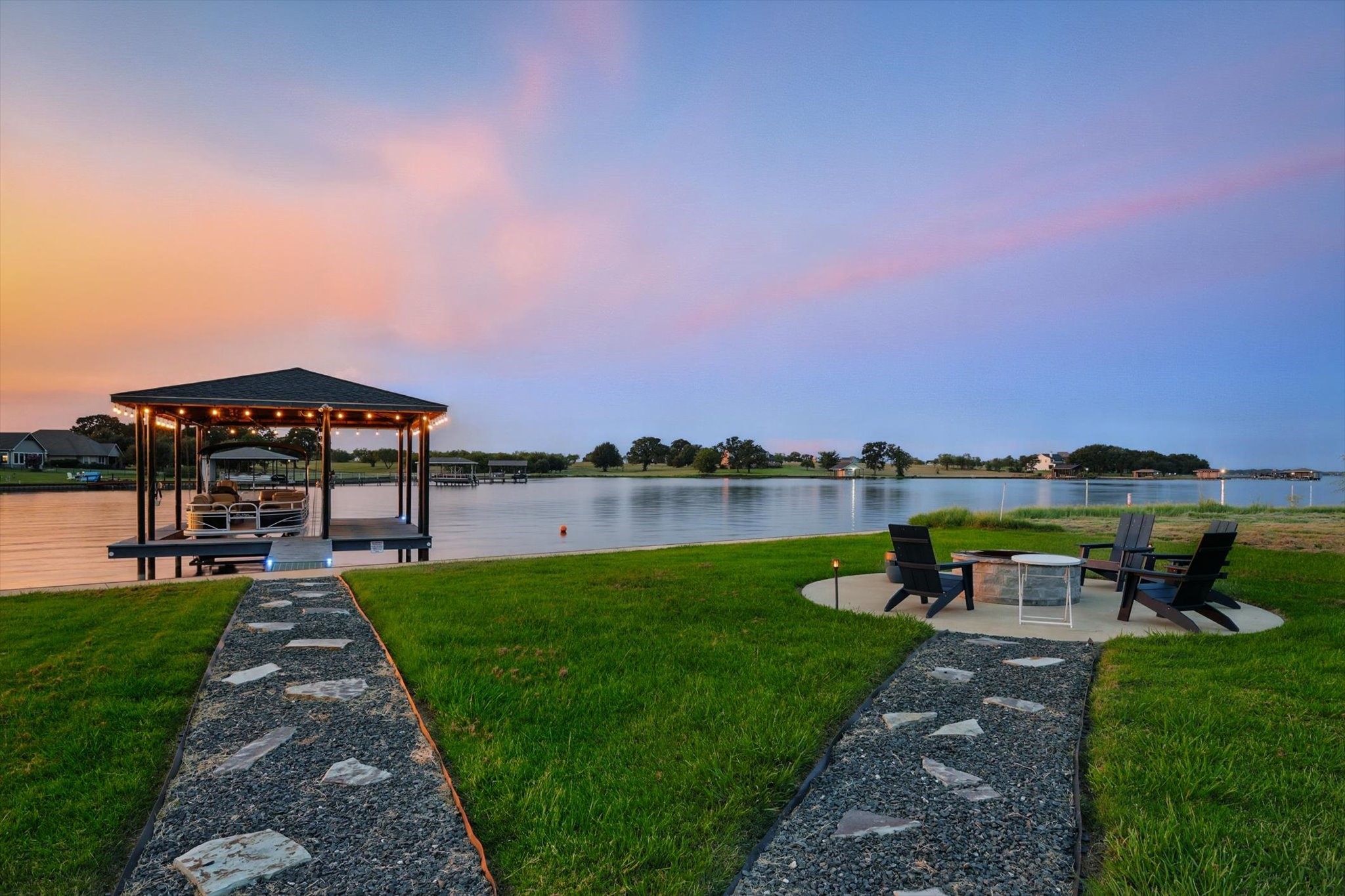 7025 Lake Vista Drive Streetman TX 75859