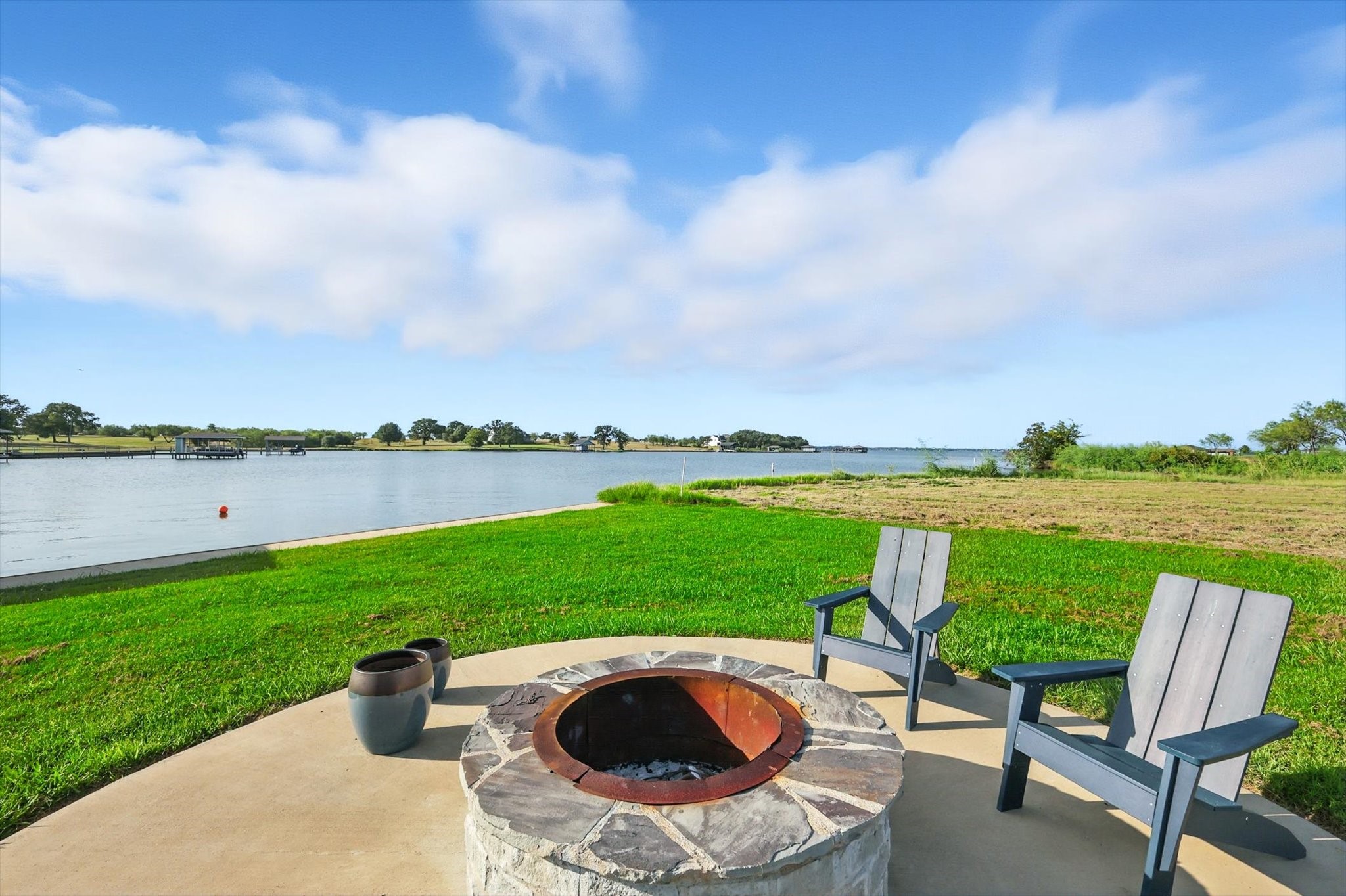 7025 Lake Vista Drive Streetman TX 75859