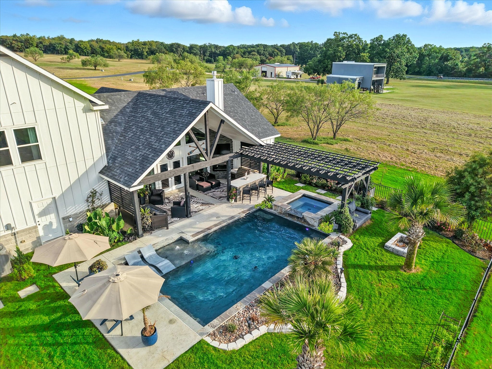 7025 Lake Vista Drive Streetman TX 75859