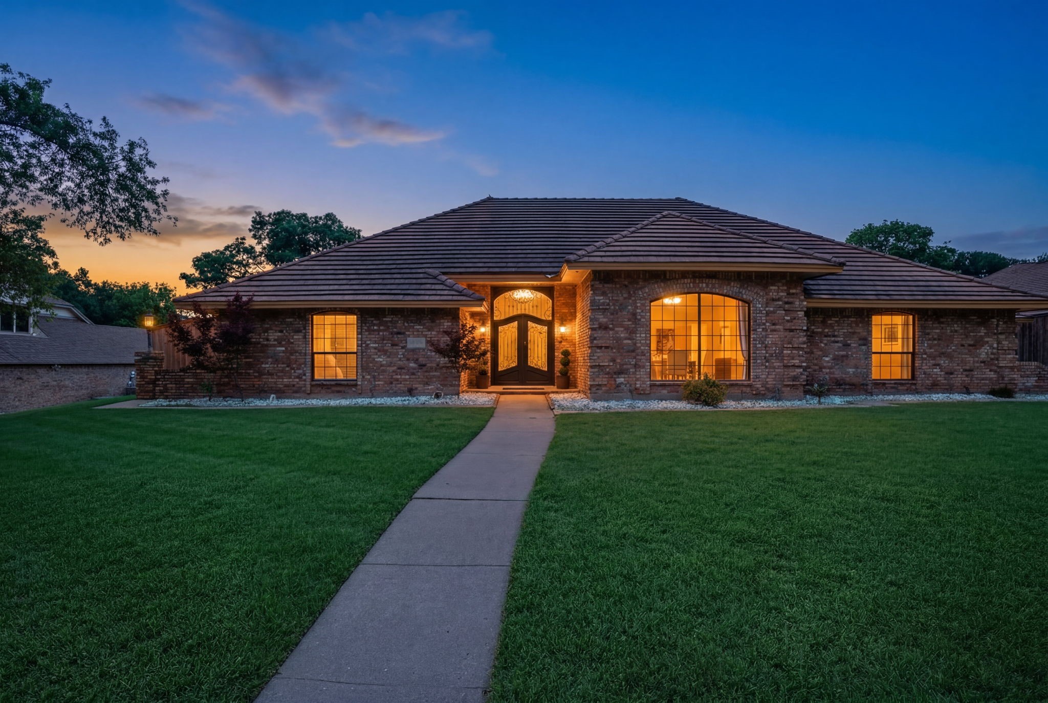 906 Greenbriar Lane Duncanville TX 75137