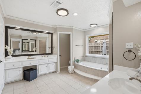 906 Greenbriar Lane Duncanville TX 75137